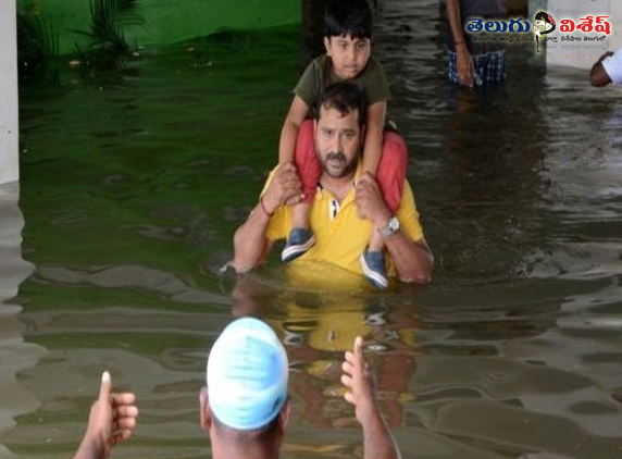 Heavy-Rain-in-Chennai6