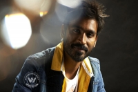 Watch gift to dhanush for singing a in vajrakaya movie