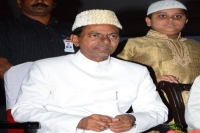 Kcr praises nizam again