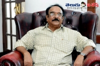 Paruchuri venkateshwara rao talks about uyyalavada narasimha reddy