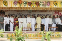 Andhra pradesh cm chandrababu unveils smart village plan