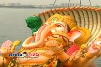 Khairtabad ganesh immersion at tank bund