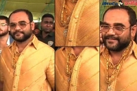 Maharashtra corporator pankaj parakh appear in a golden shirt at hyderabad