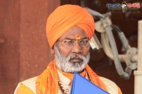 Sakshi maharaj said that danger from fake muslims