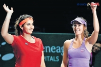 Sania mirza martina hingis notch up record win