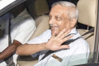 Goa cm manohar parrikar shifted to aiims in new delhi