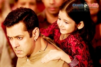 Bajrangi bhaijaan movie will be dubbed into a sign language