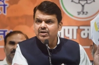 Minister nawab malik son in law sends legal notice to devendra fadnavis