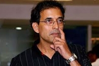 Harsha bhogle hopes cricketers havent complained against his commentary