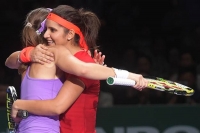 Sania mirza martina hingis enter wta finals title clash