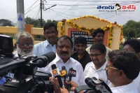 Kapu leader ramanujaya padayatra counter to mudragada