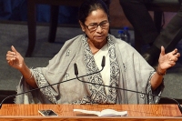 Mamata banerjee wants un monitored referendum on caa and nrc