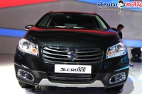 Maruti suzuki rides on s cross