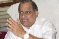 Hunger strike untill arrested kapu leaders release says mudragada