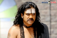 Akkineni nagarjuna wants ravanasura role