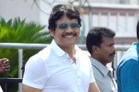 Nagarjuna pushes media mikes