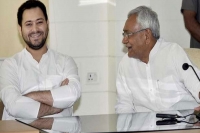 Nitish kumar says sorry to tejashwi says vacate please