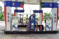 Petrol diesel price hiked for the second consecutive day petrol crosses 110 mark in telugu states