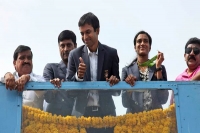 Pv sindhu accorded grand welcome on arrival