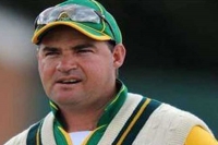 Pcb chairman shahryar khan says hiring mickey arthur is not a mistake