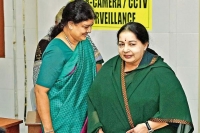 Hate mails received by jailed sasikala claim she murdered jayalalithaa