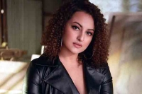 Nbw against sonakshi sinha in 2018 fraud case