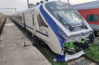 Glass filled with water stays stable at 180 kmph on vande bharat train