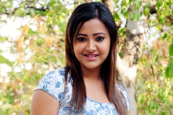 Tollywood cheated shweta basu prasad