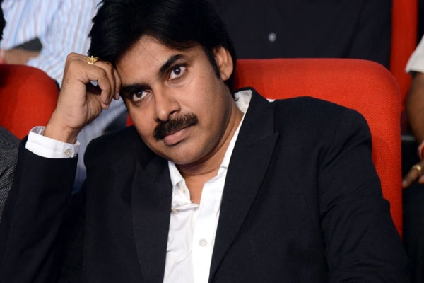 Pawan kalyan on fan srinivas attack