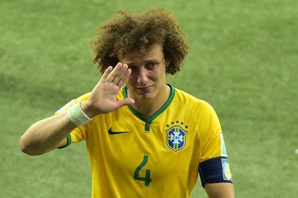 Captain david luiz apologizes to the people