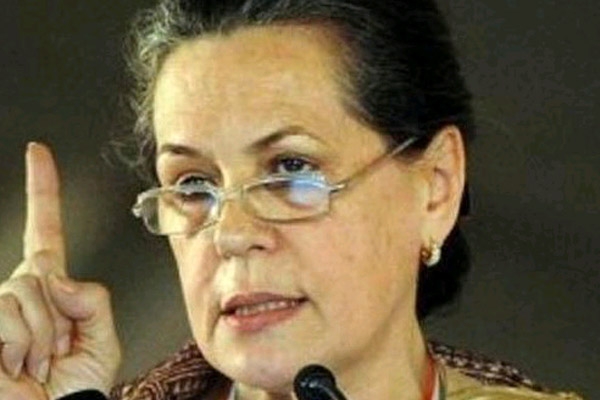 Sonia gandhi fixed dates for telangana