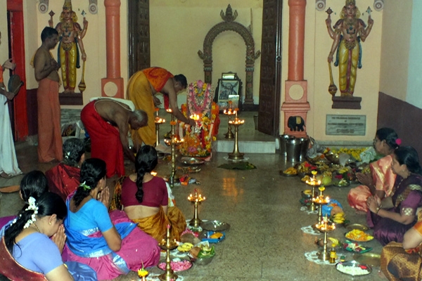 Varalakshmi pooja procedure