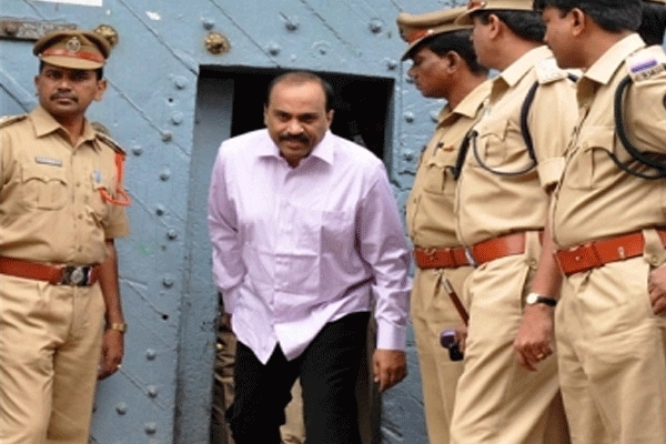 Supreme court grants conditional bail to gali janardhan reddy