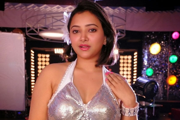 Actress shweta basu prasad turned director roots movie